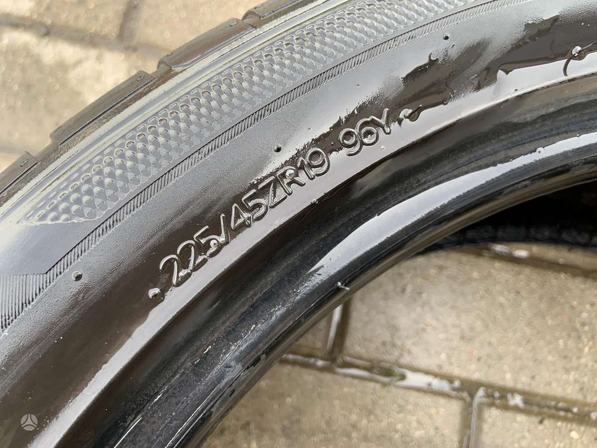 Hankook Ventus S1 evo3, summer 225/45 R19