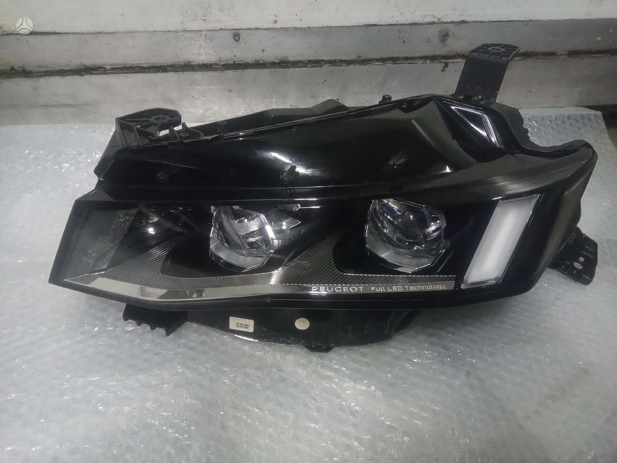 Peugeot 508 bumpers, lights