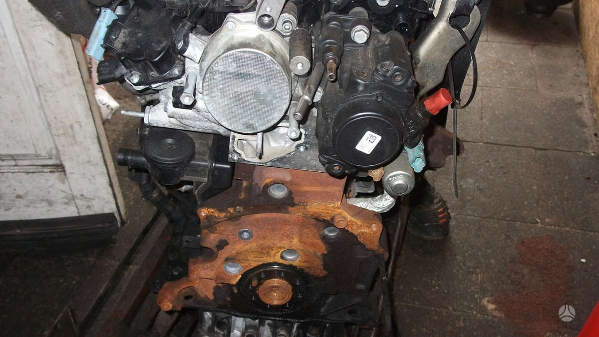 Volvo V50 engine parts