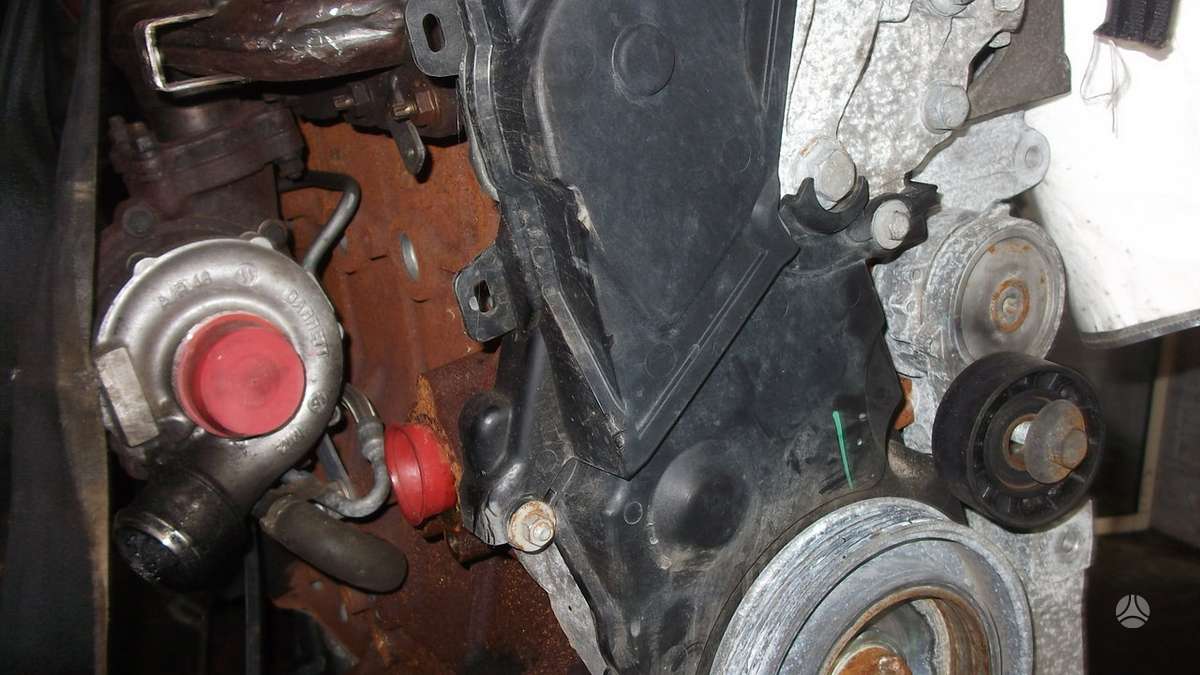 Volvo V50 engine parts