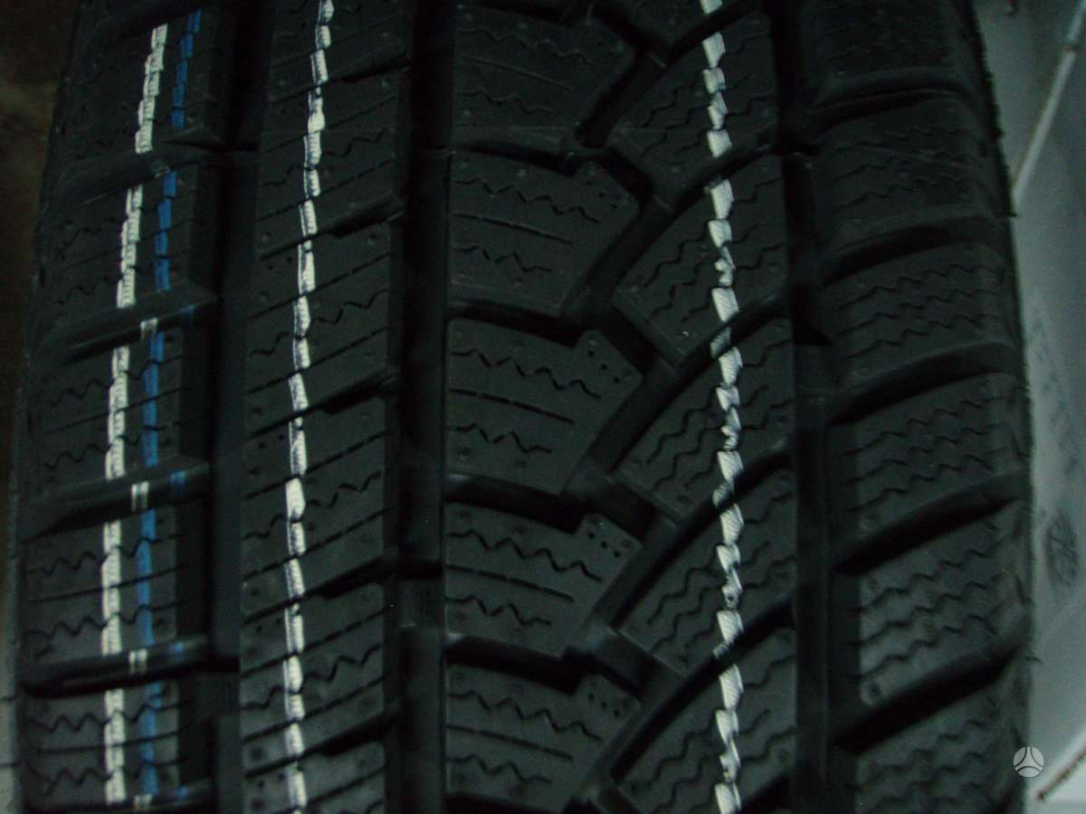 Dunlop, žieminės 225/45 R18
