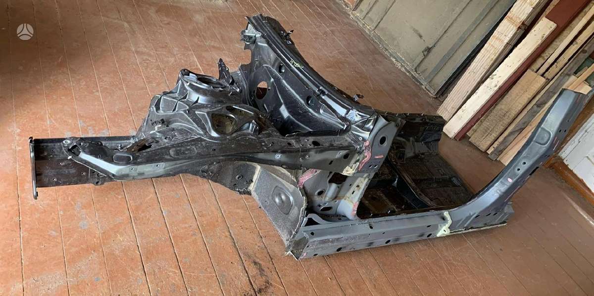 Audi A7 frame rails (fornt, rear)