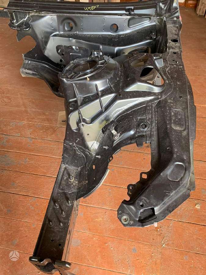 Audi A7 frame rails (fornt, rear)