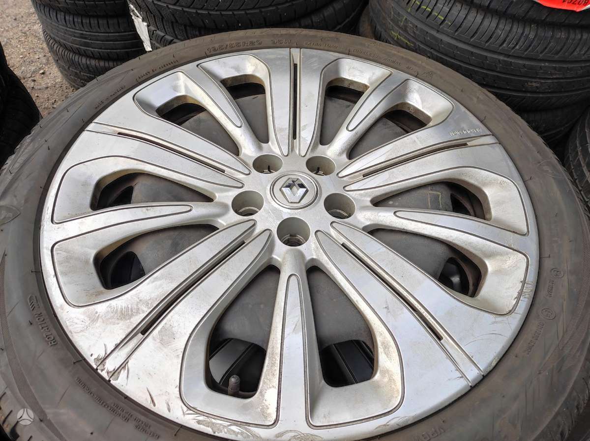 Renault, stamped steel, R20