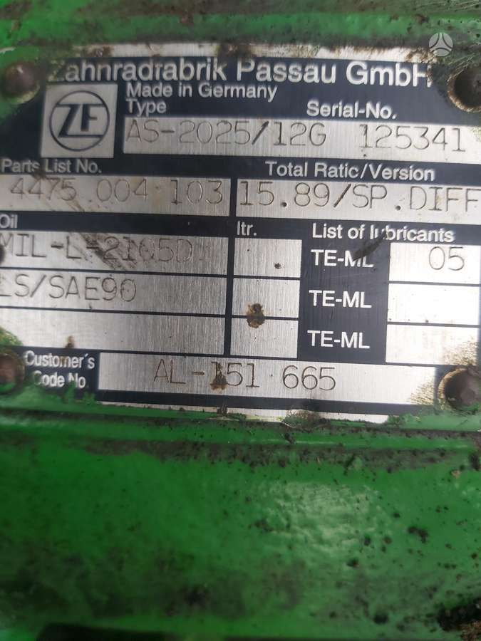 John Deere 6220