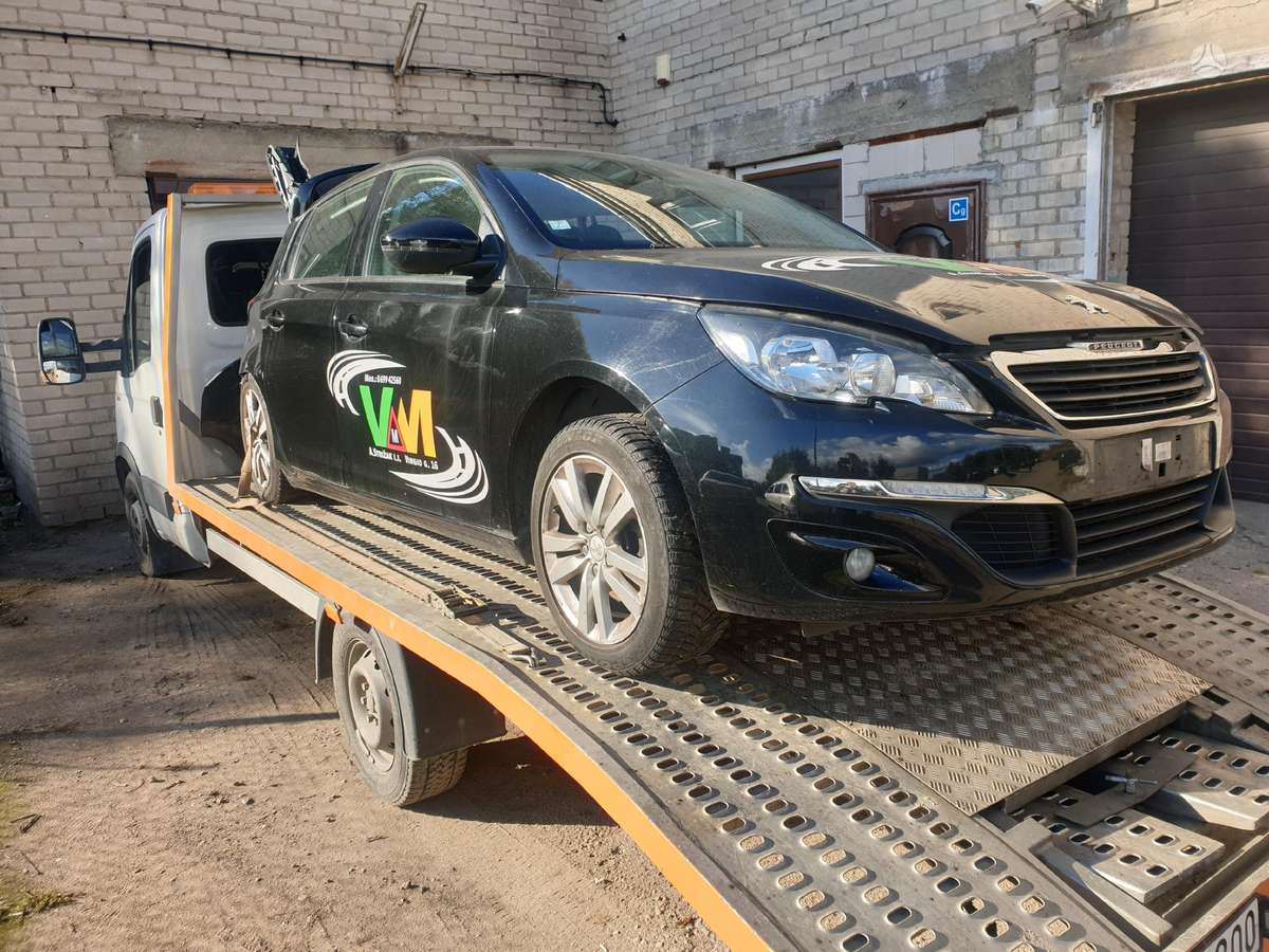 Peugeot 308 for parts