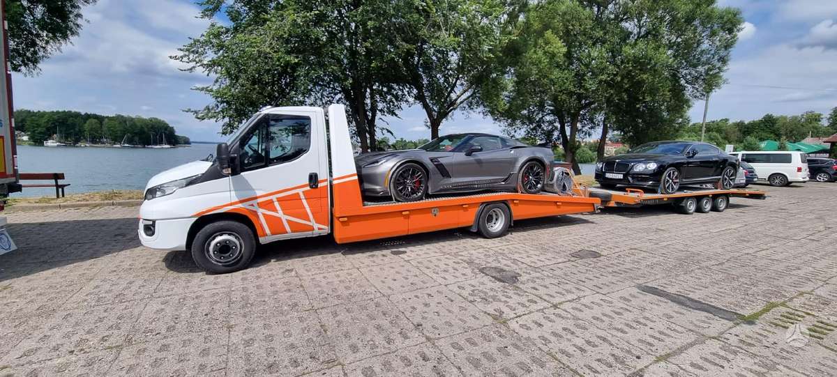 VW T5, truck rental