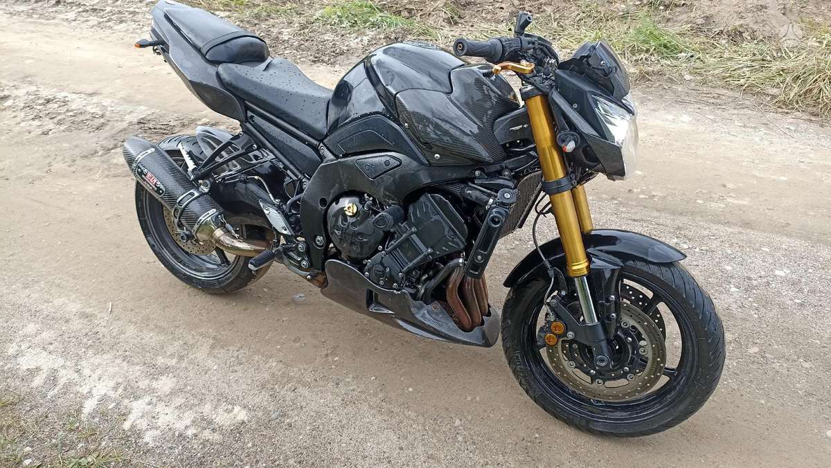 Yamaha FZ, street / classic