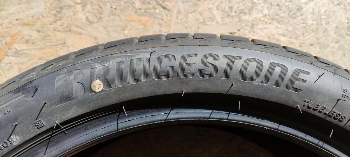 Bridgestone TURANZA T005, летние 255/40 R20