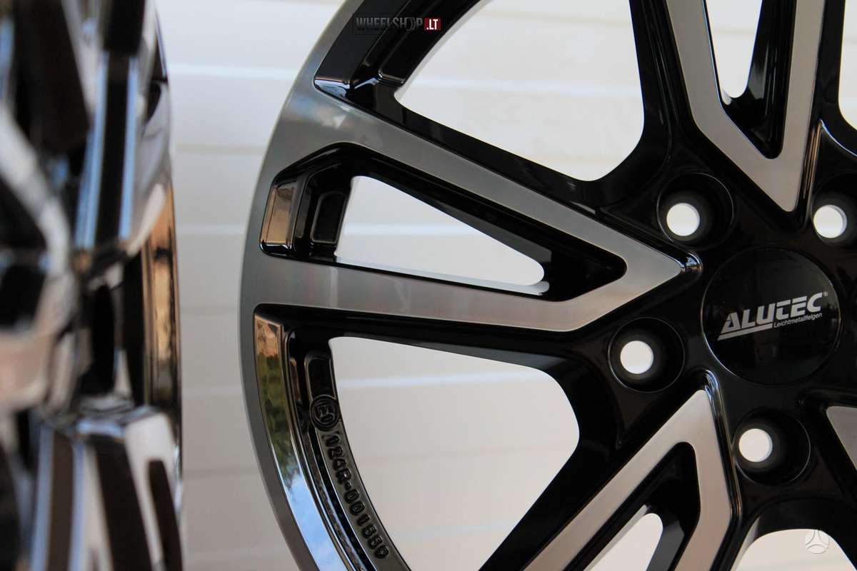 ALUTEC Tormenta Diamond Black Polishe, light alloy, R17