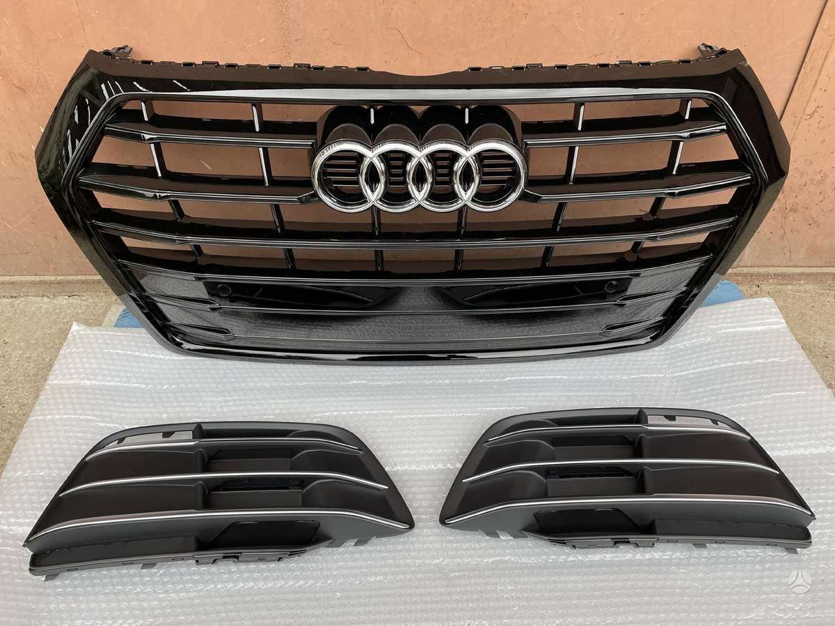 Audi Q5 bamperiai, apdailos grotelės