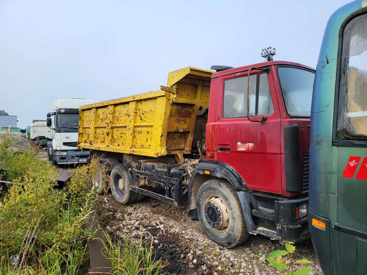 MAZ 551633, sunkvežimiai