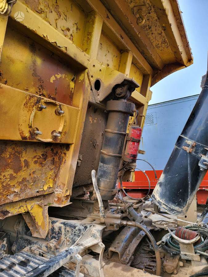 MAZ 551633, trucks