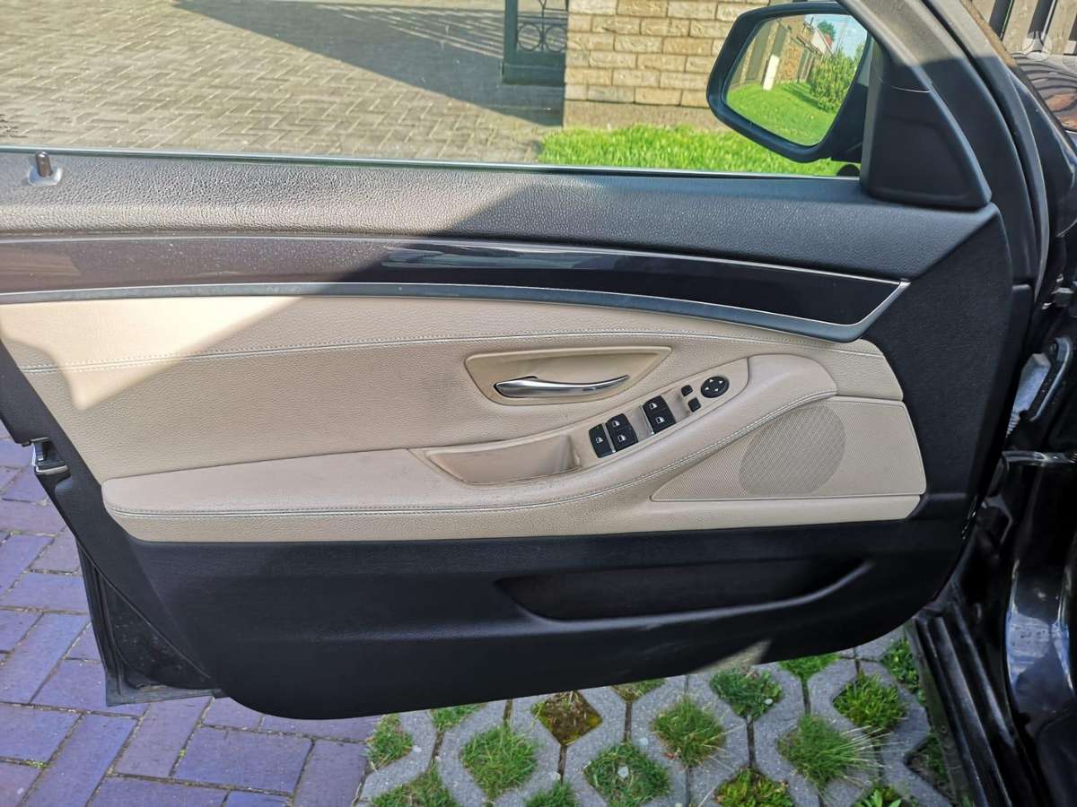 BMW 520, 2.0 l., Седан