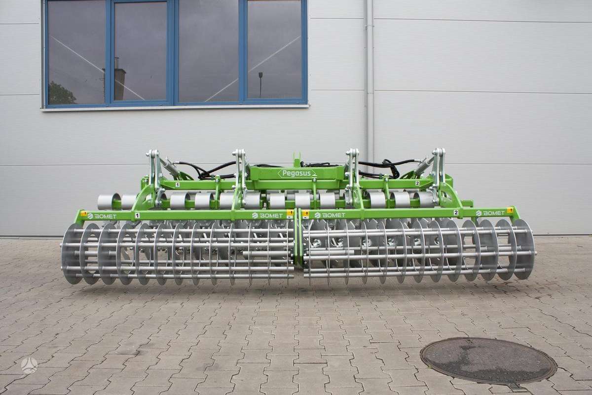 Bomet Skutikai, scrapers, scrubbers