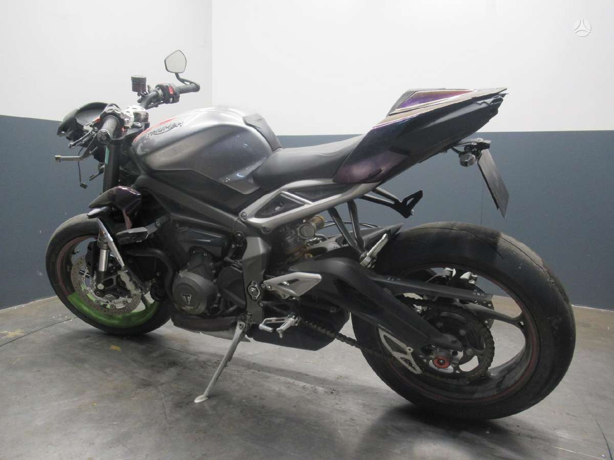 Triumph Street Triple, street / classic