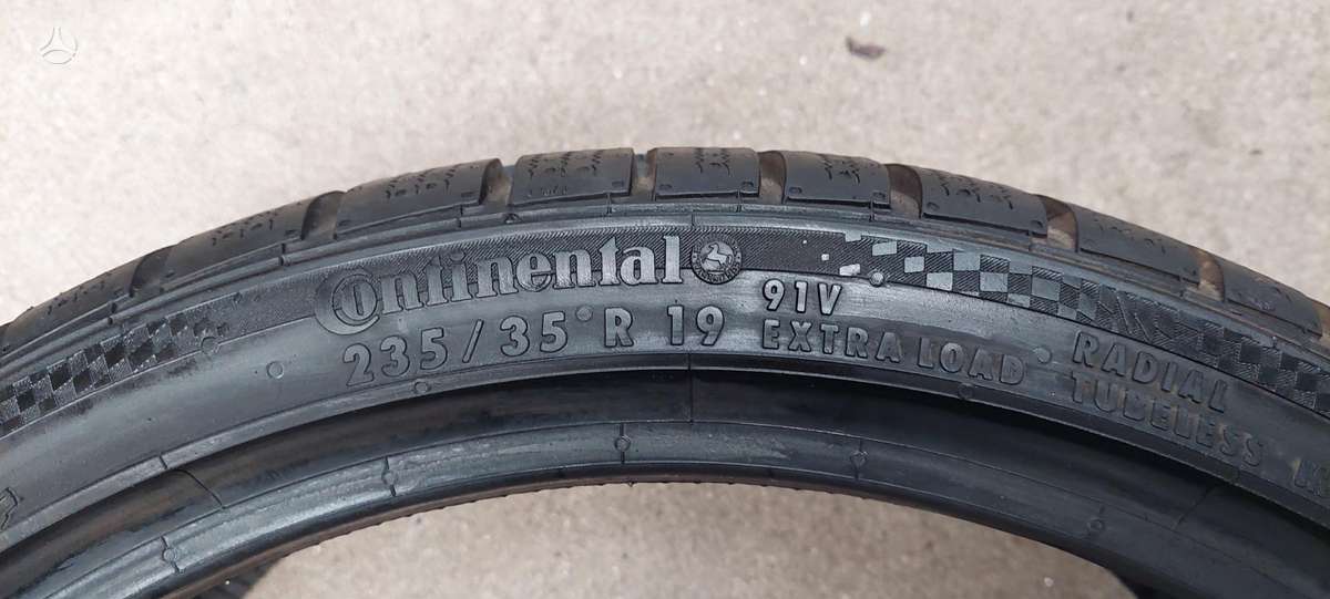 Continental, зимние 235/35 R19