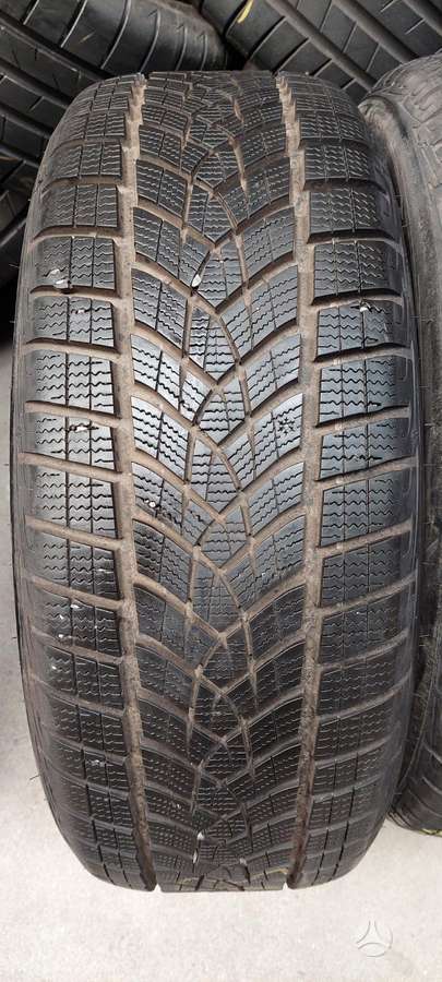 Goodyear, winter 215/50 R19