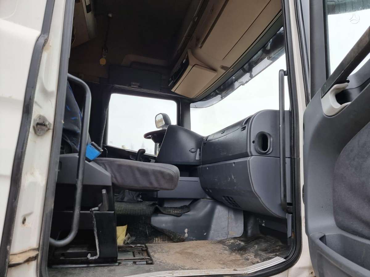 Scania R420, double sleeper