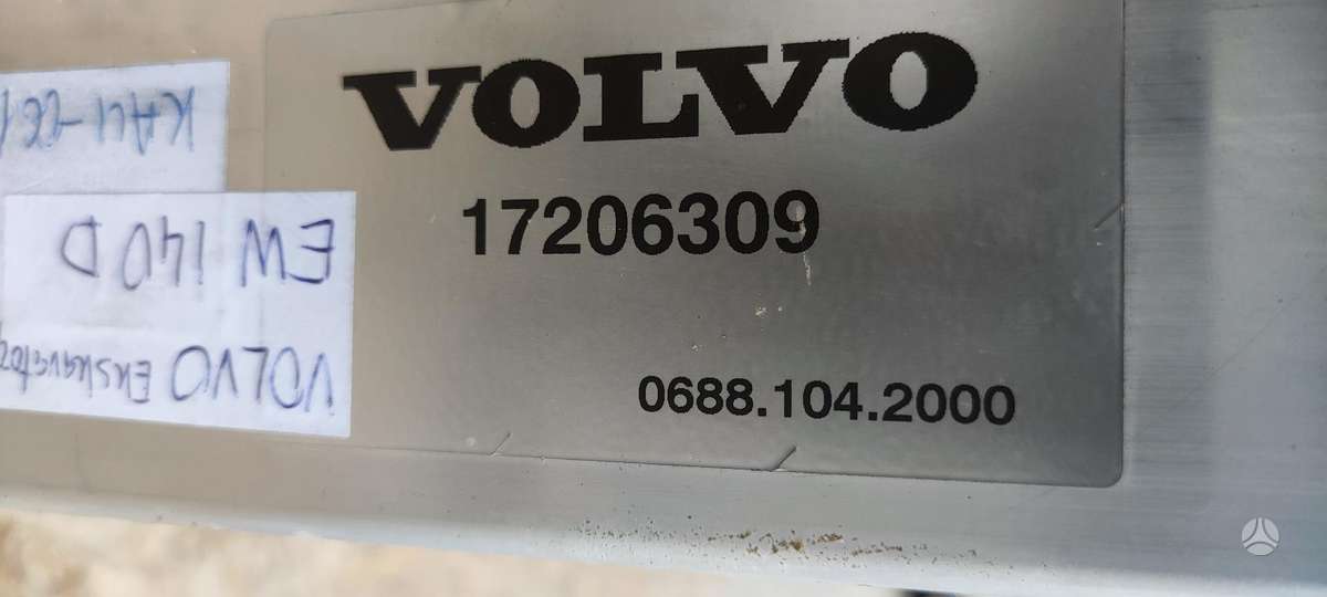 Volvo EW 140D, radiatorius
