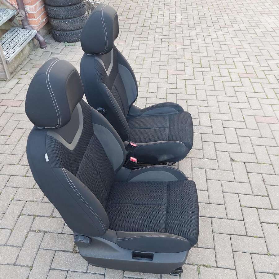 Citroen C4 seats