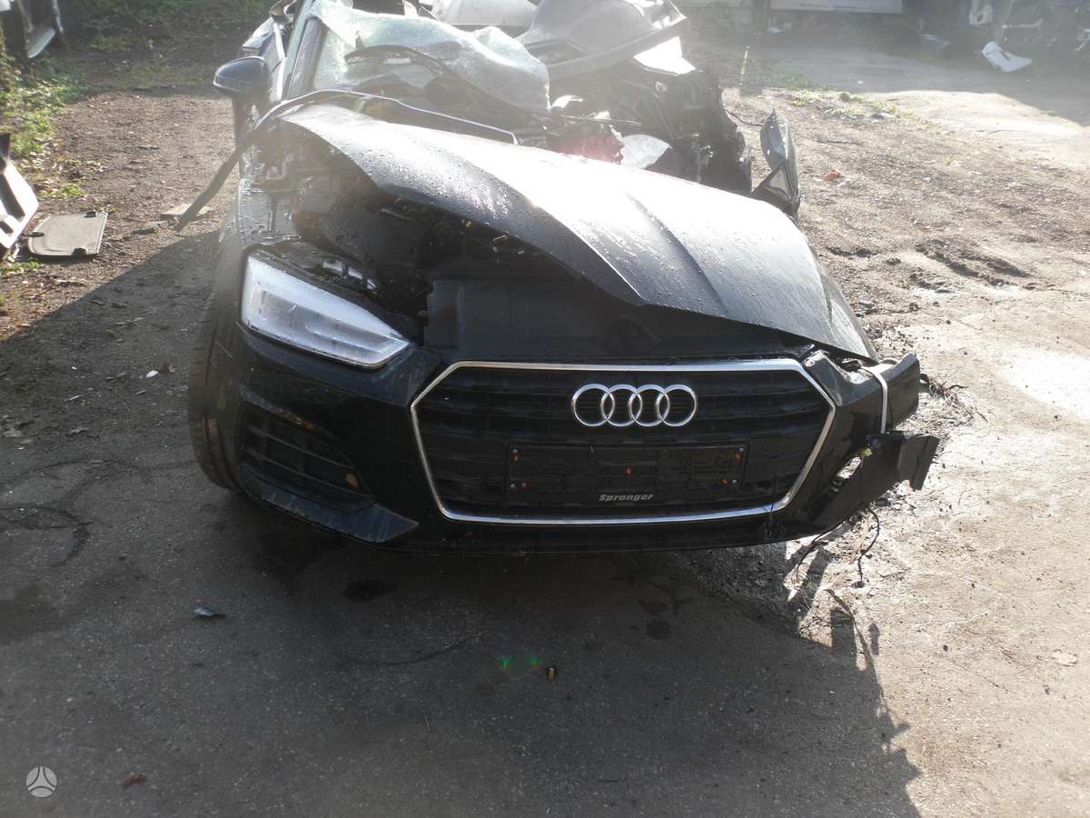 Audi A5 Sportback dalimis