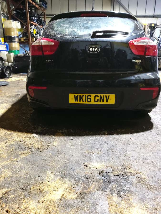Kia Rio rezerves daļās