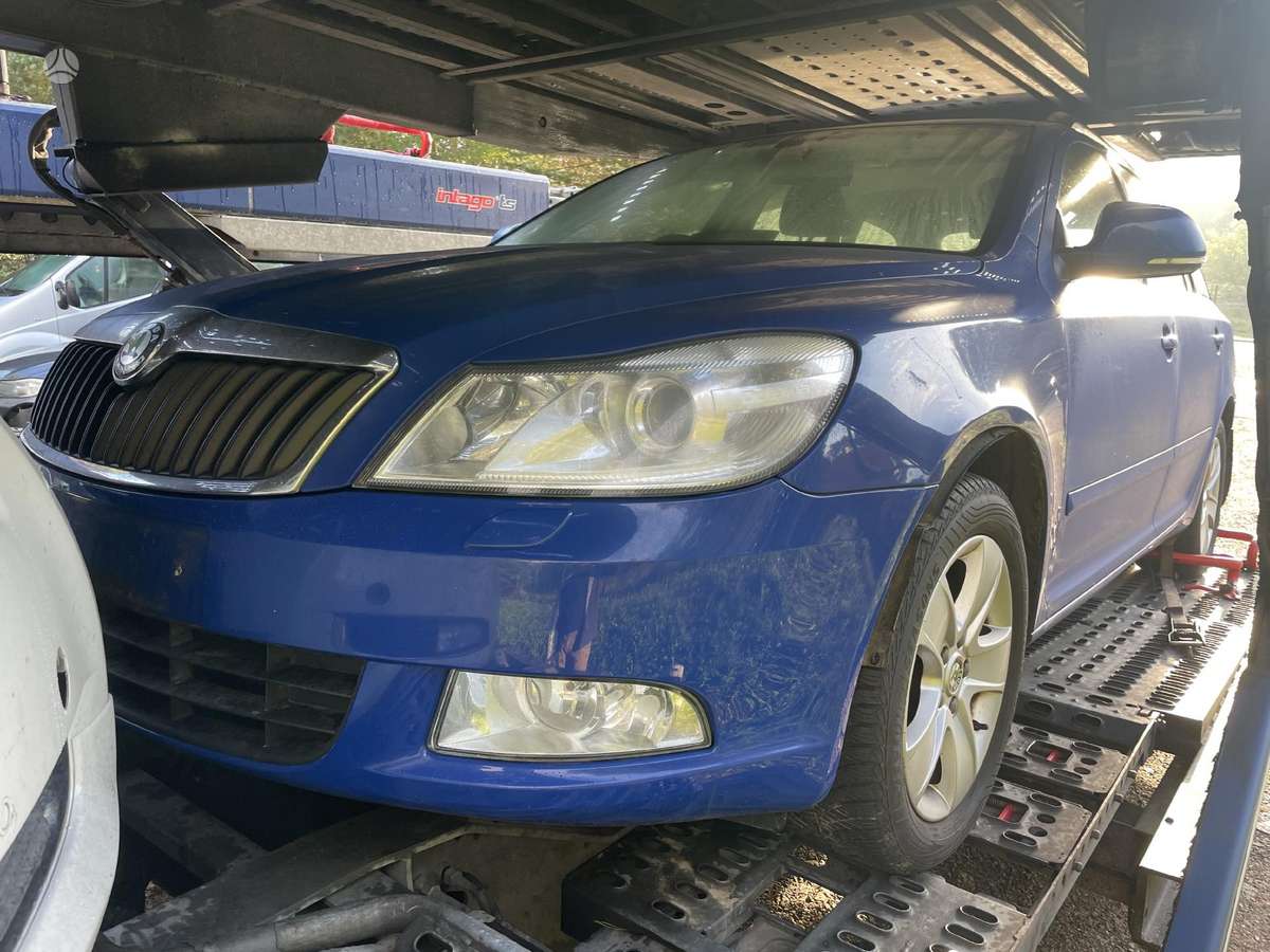 Skoda Octavia dalimis