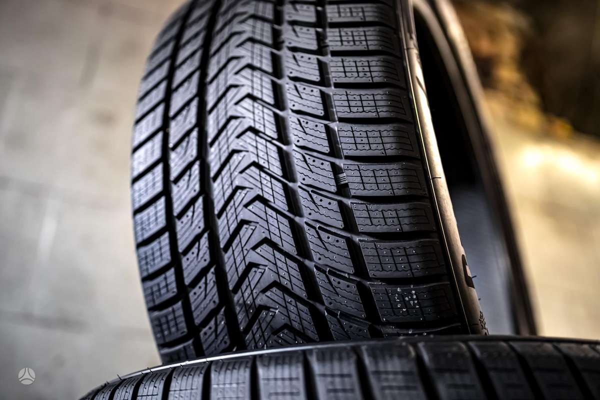 Gripmax SureGrip Pro Winter, winter 325/35 R22