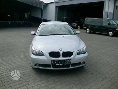 BMW 5 serija dalimis
