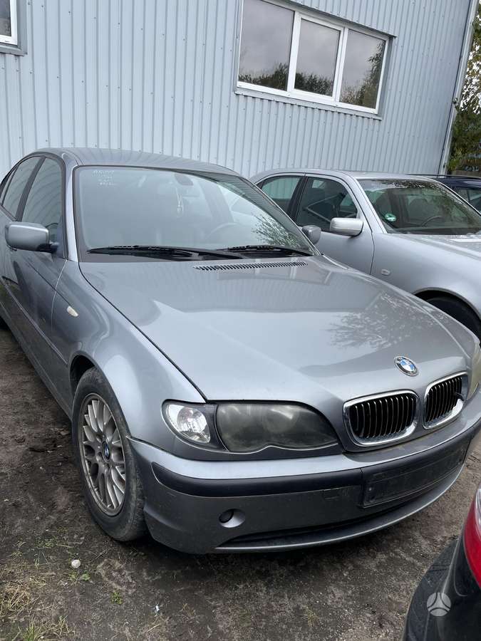 BMW 320