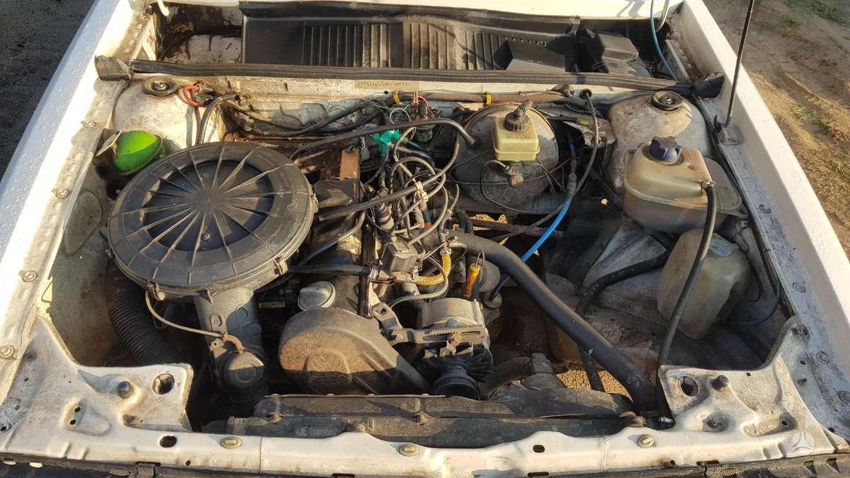Audi 80 dalimis