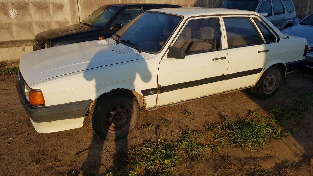 Audi 80 dalimis