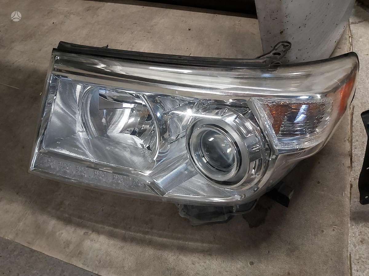 Toyota Land Cruiser Land cruiser 200 turim tik kas foto detalės tvarkingos