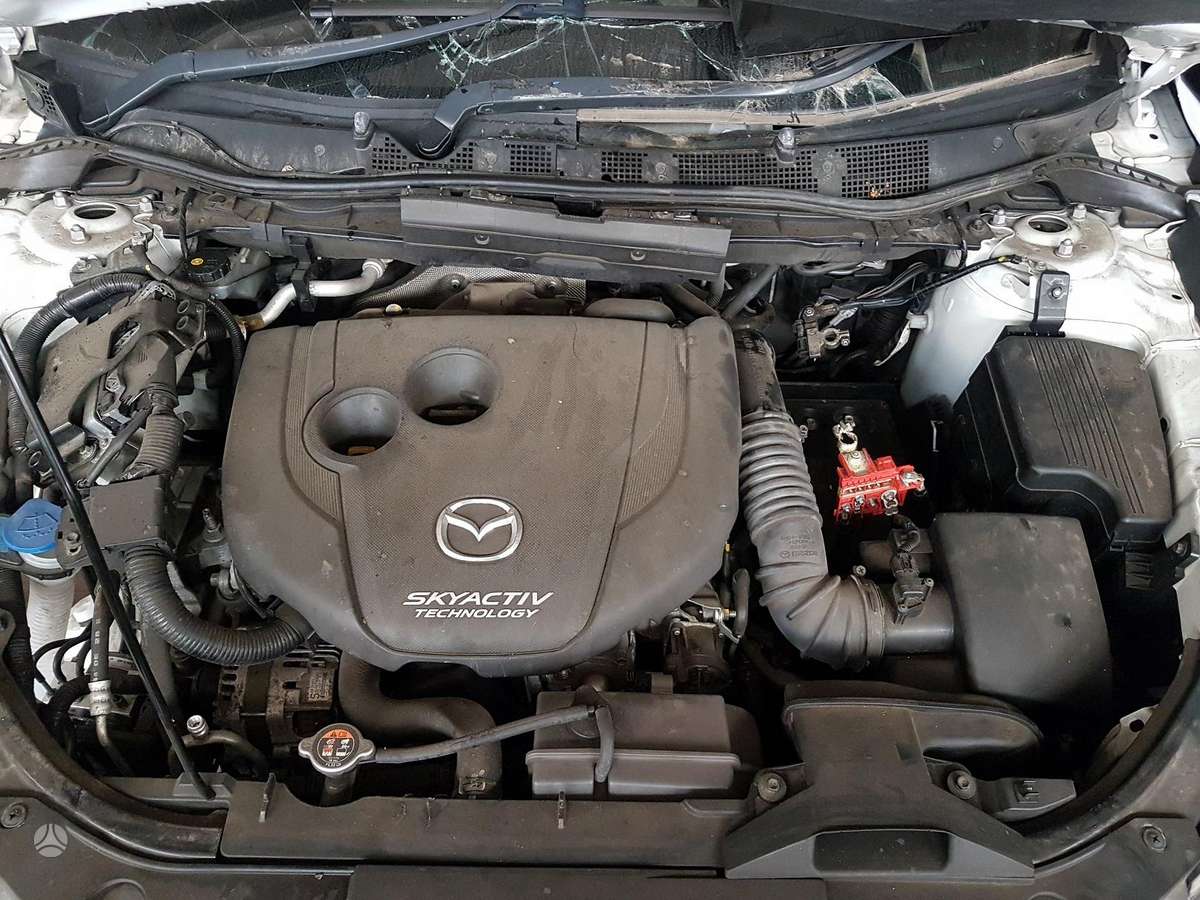 Mazda CX-5 Variklio ir dezes nera