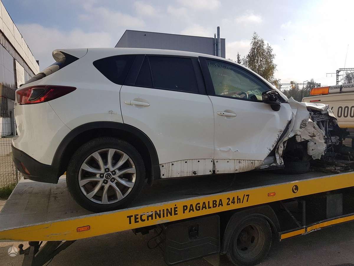 Mazda CX-5 Variklio ir dezes nera