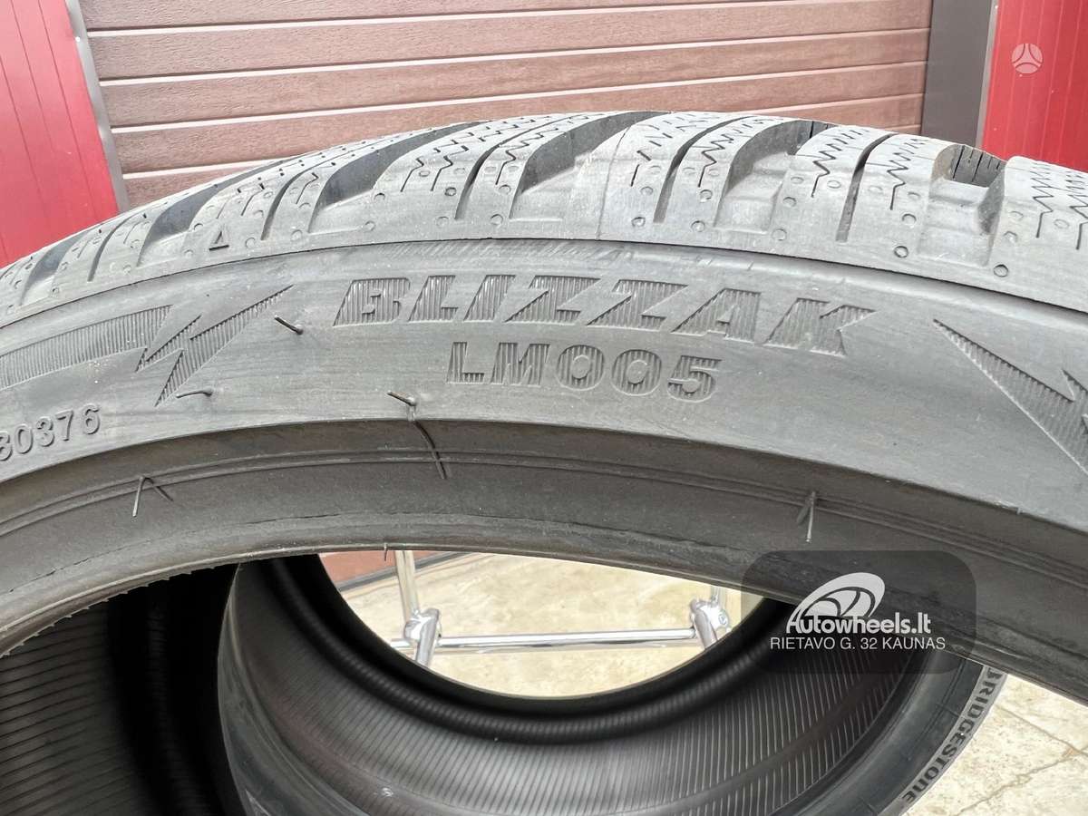 Bridgestone Blizzak LM005, winter 275/30 R20