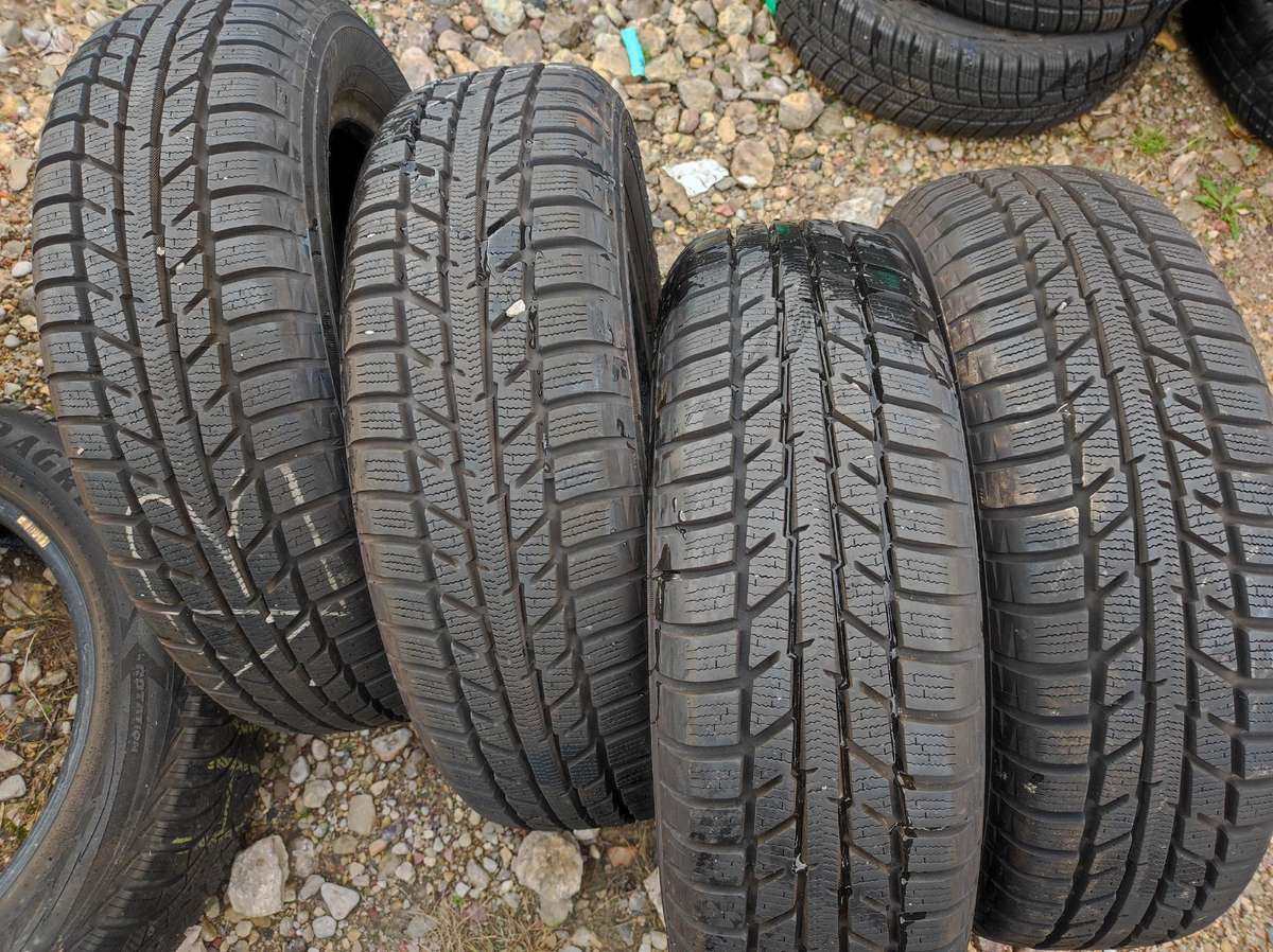 Yokohama, зимние 165/60 R15