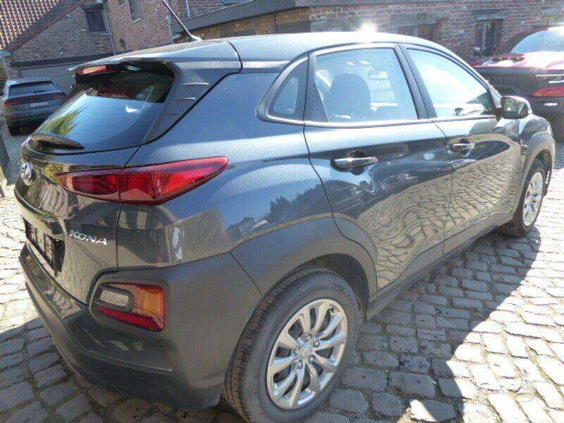 Hyundai Kona по частям