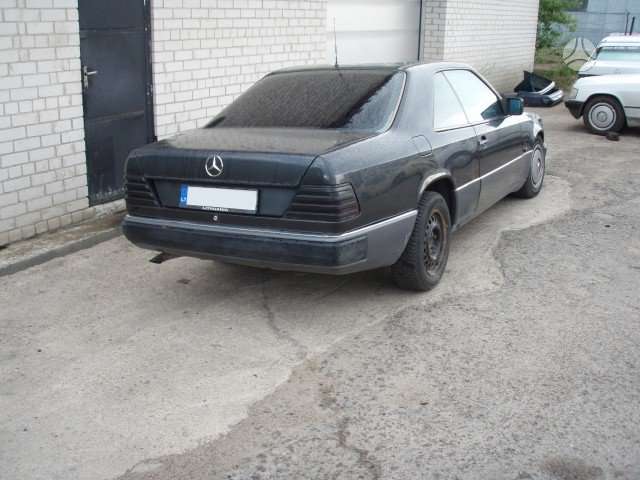 Mercedes-Benz W124 по частям
