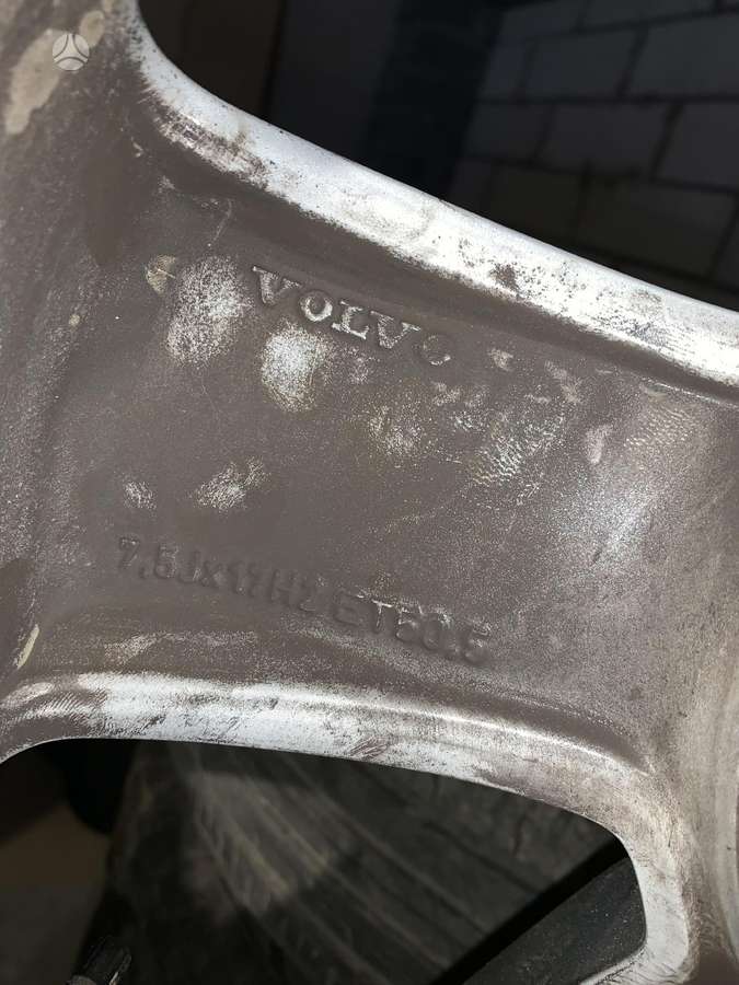 Volvo, light alloy, R17