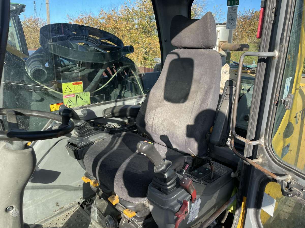 Volvo EW160B Dalimis, statybos ir kelių tiesimo technika