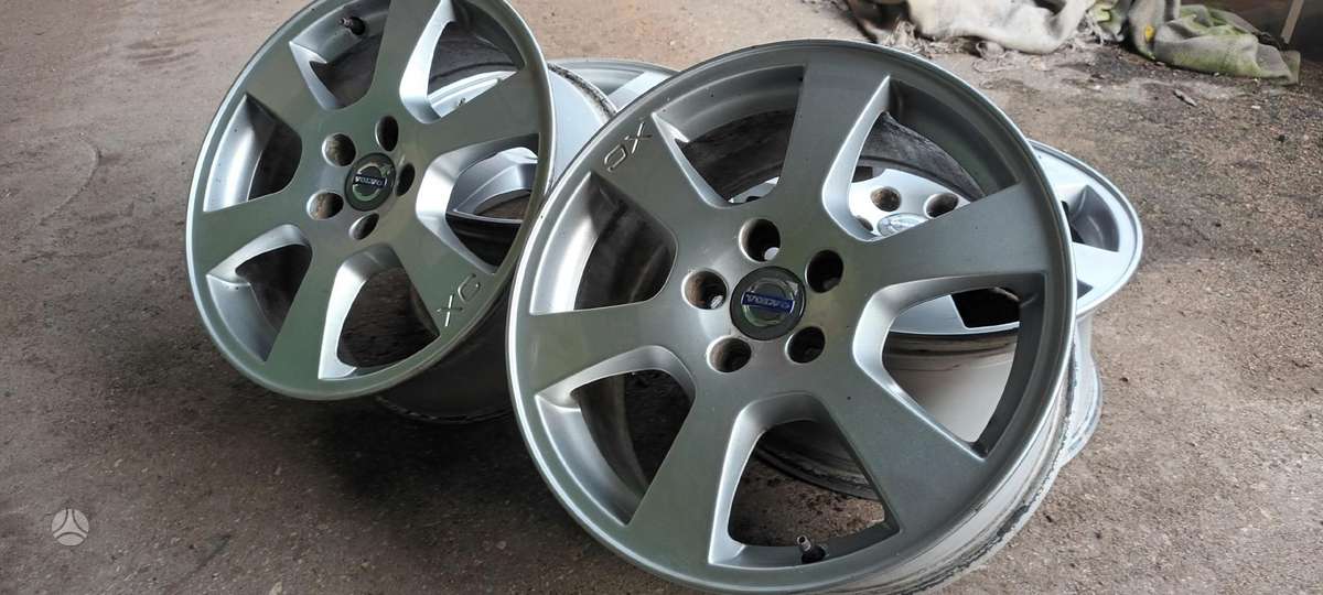 Volvo, lengvojo lydinio, R17