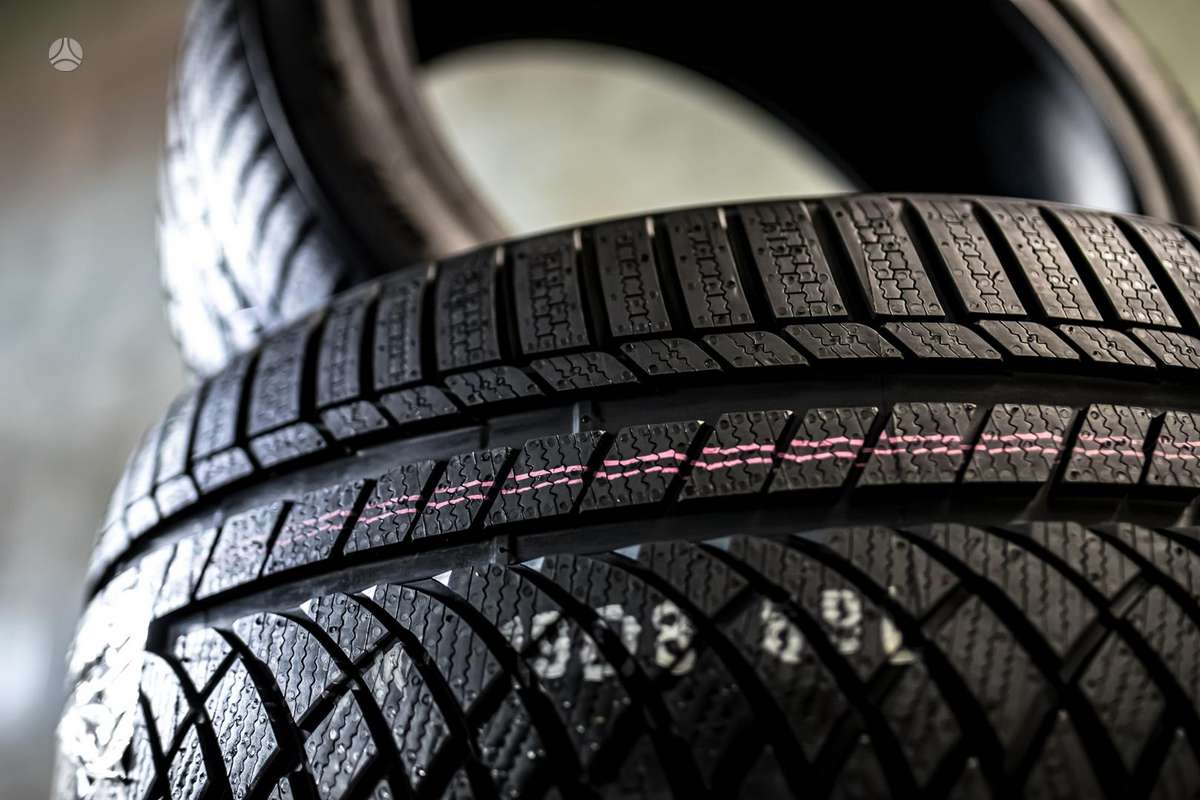 Kumho WinterCraft WP72, žieminės 265/40 R20