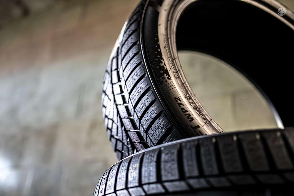 Kumho WinterCraft WP72, žieminės 265/40 R20