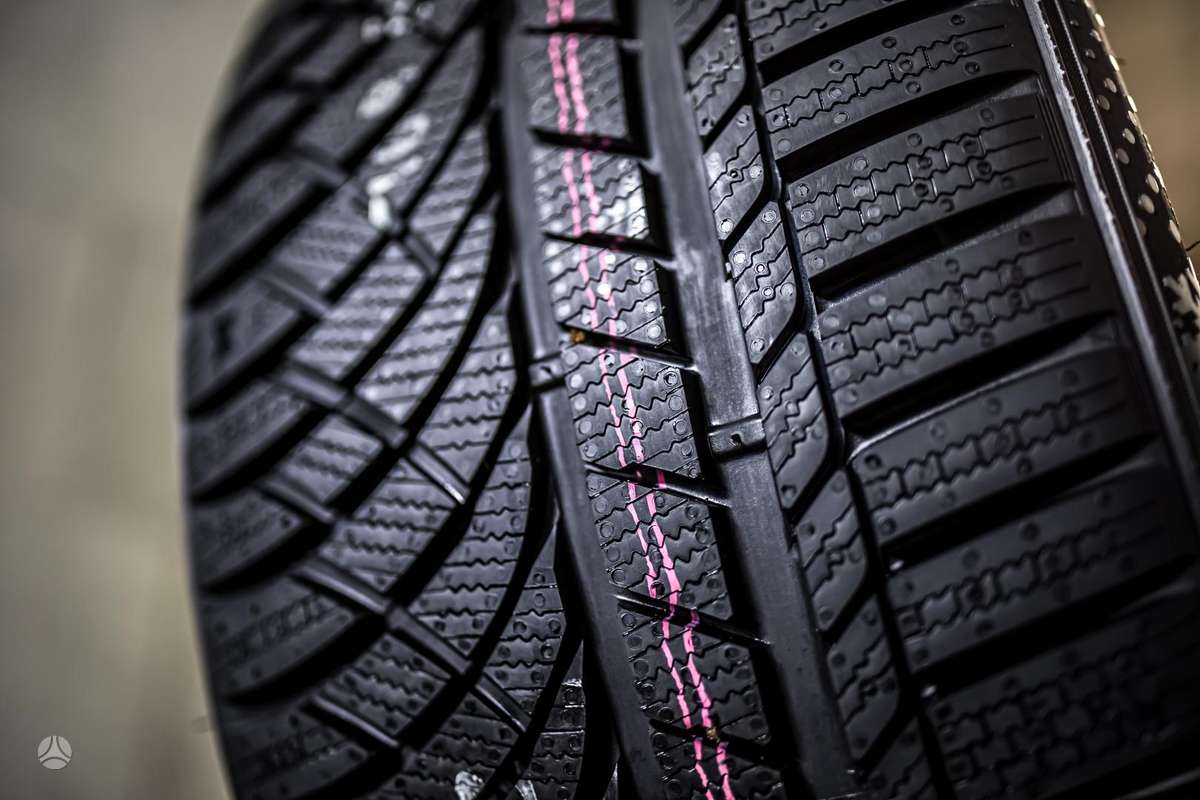 Kumho WinterCraft WP72, žieminės 265/40 R20