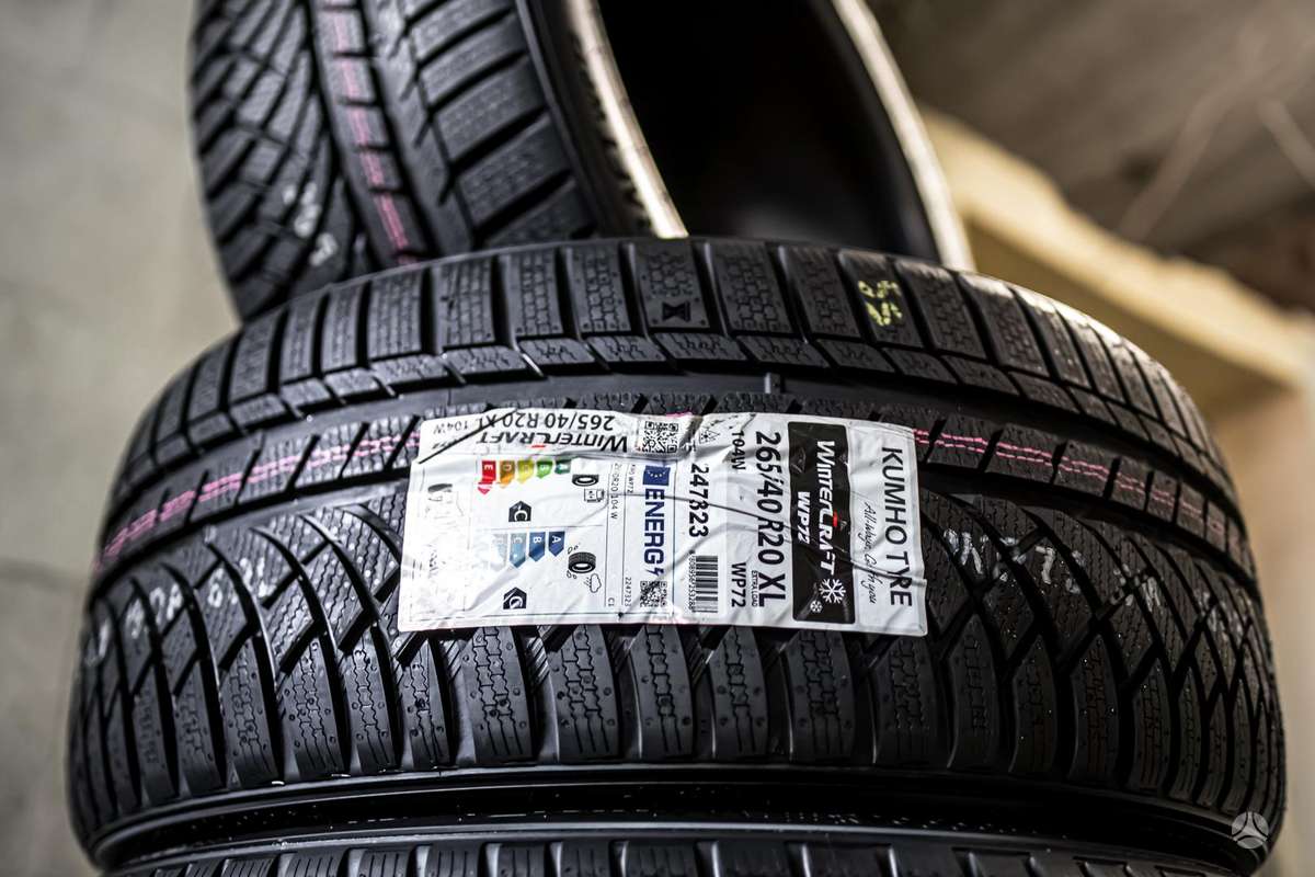 Kumho WinterCraft WP72, žieminės 265/40 R20