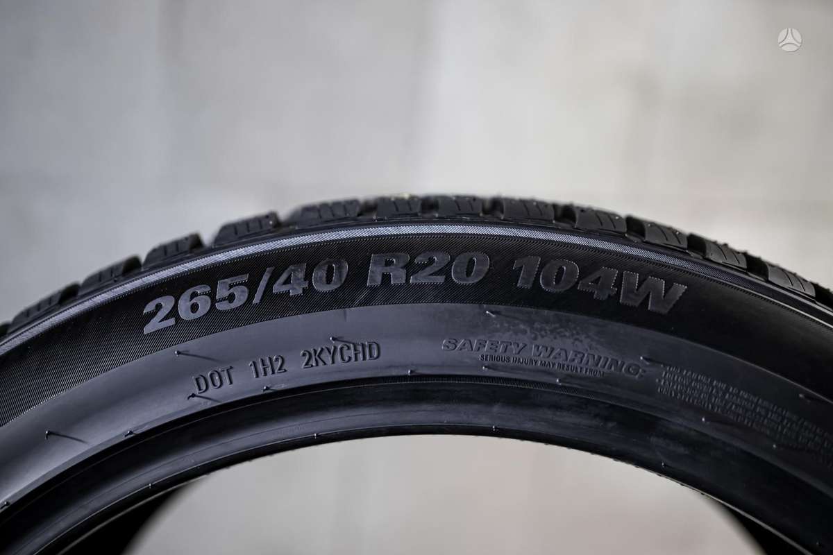 Kumho WinterCraft WP72, žieminės 265/40 R20