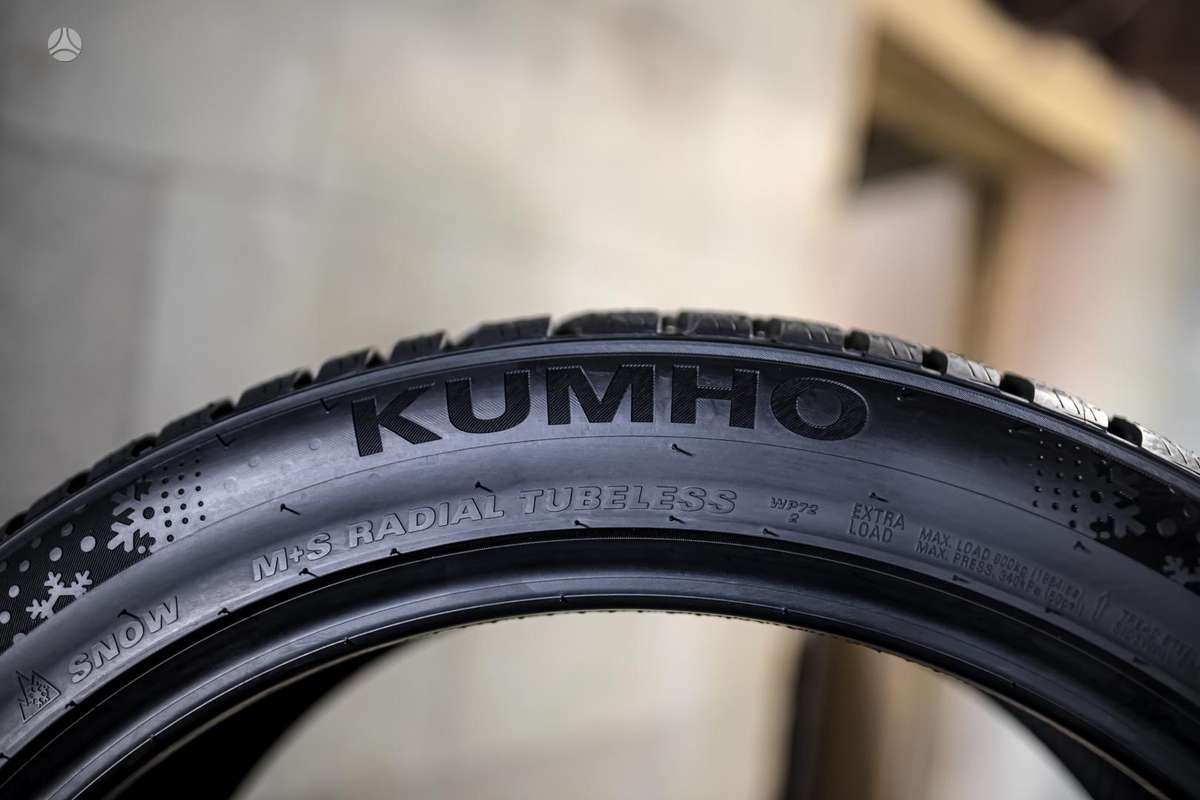 Kumho WinterCraft WP72, žieminės 265/40 R20