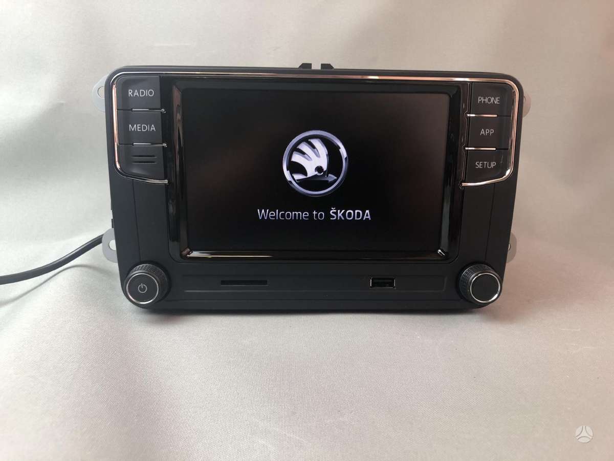 Skoda RCD360 Pro, multimedia and navigation